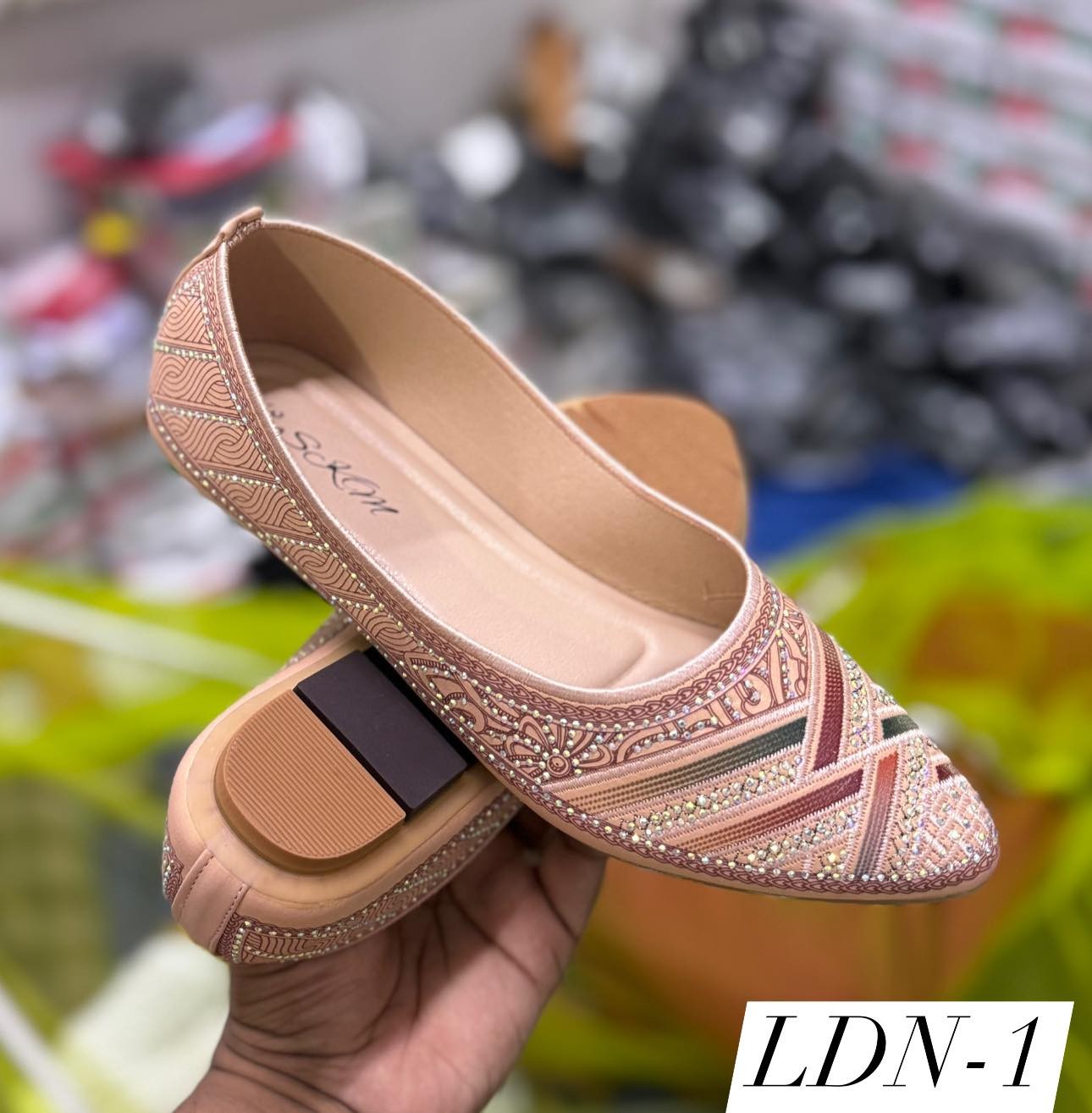 Exclusive ladies shoe (LDN 1)